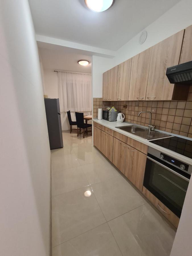 Apartman Yellow - Self Check In Осієк Екстер'єр фото