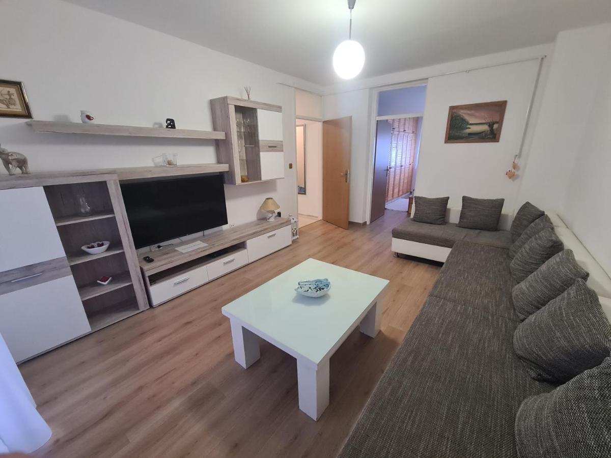 Apartman Yellow - Self Check In Осієк Екстер'єр фото