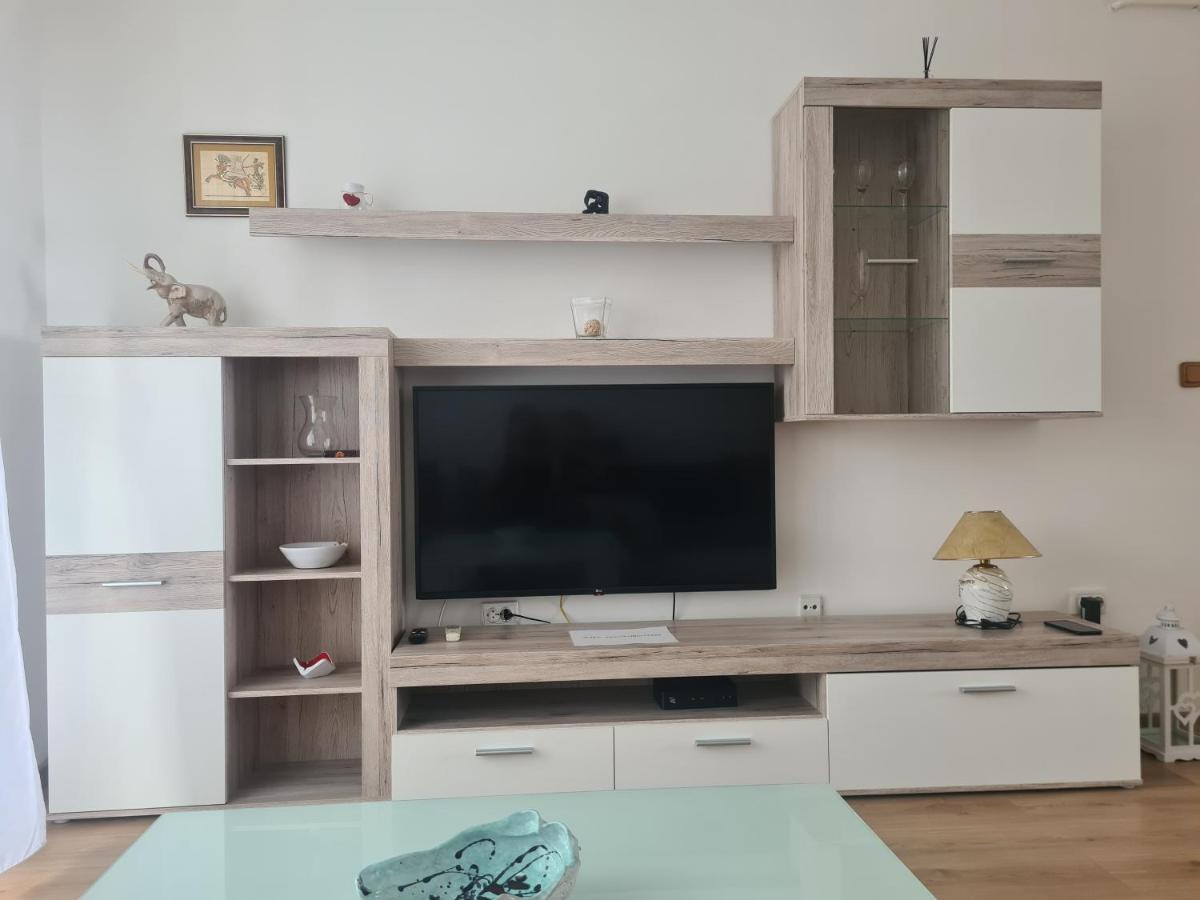 Apartman Yellow - Self Check In Осієк Екстер'єр фото
