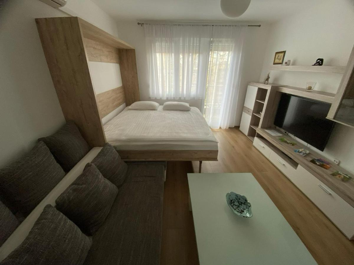 Apartman Yellow - Self Check In Осієк Екстер'єр фото